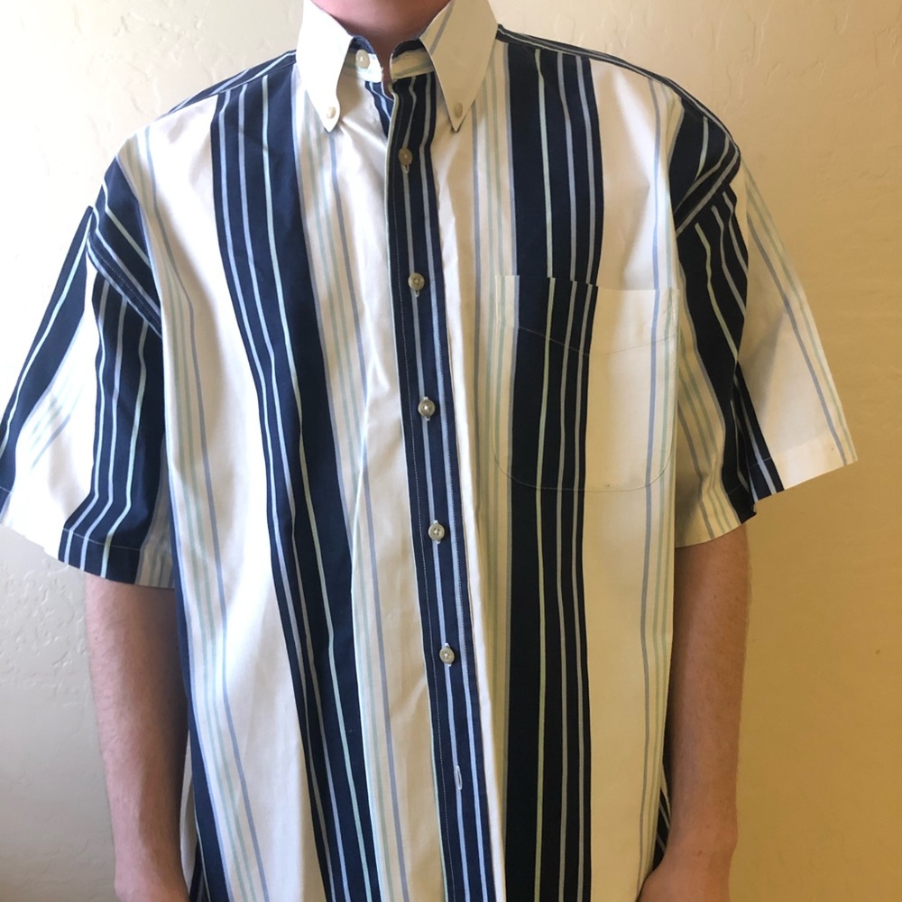 Natural issue button down